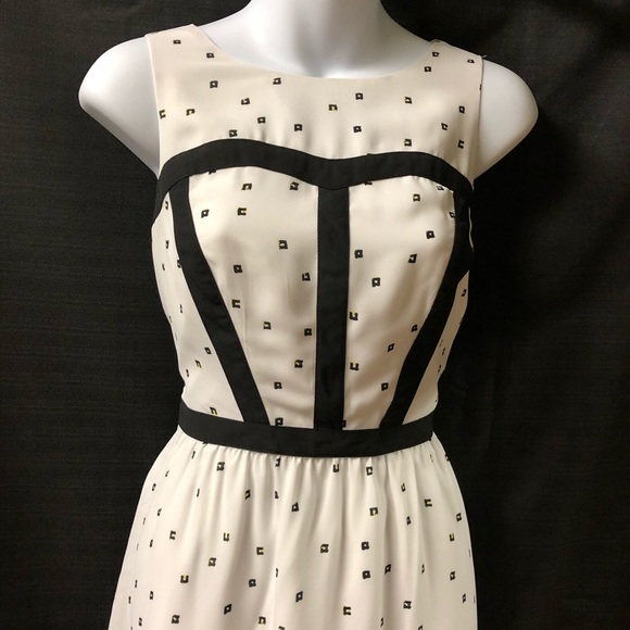 Kenzie Geo-Print Dress - Picture 3 of 6